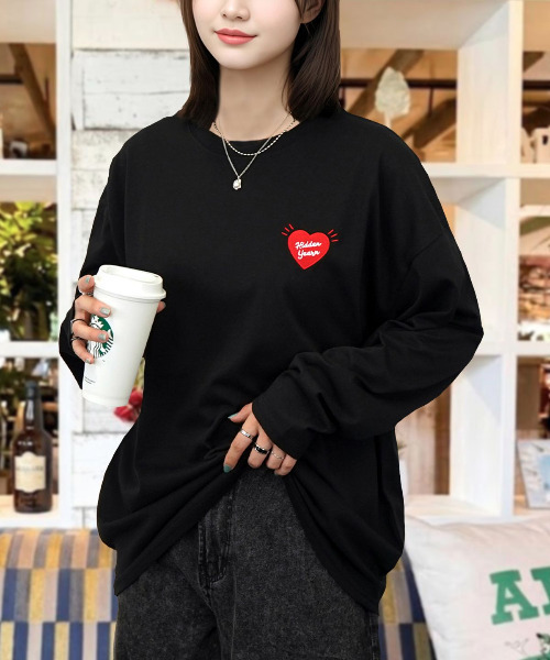 Candlestick(キャンドルスティック)の「ワンポイント刺繍が大人可愛いゆったりロングスリーブT(Tシャツ/カットソー・レディース・ブラック/アイボリー/ブラック系/ホワイト/オレンジ/ネイビー/ミント/ブラック系2/ネイビー系/サックスブルー/エメラルド/グレイッシュベージュ/ホワイト系/ブラック系1/ホワイト系2/ブラック系9/ブラック系8/ブラック系7/ブラック系6/ブラック系5/ブラック系4/ブラック系3・M/LL/L)」の10枚目の写真