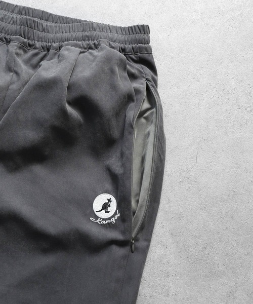 KANGOL（カンゴール）の「【KANGOL】 ピーチ スエード ワンポイント ロゴ刺繍 トラックパンツ / サイドライン / ピーチ素材 【セットアップ可能】（その他パンツ・メンズ・チャコール/カーキ/アイボリー/ブルー・LARGE/MEDIUM）」の21枚目の写真