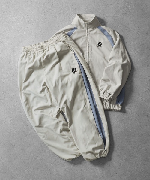 KANGOL（カンゴール）の「【KANGOL】 ピーチ スエード ワンポイント ロゴ刺繍 トラックパンツ / サイドライン / ピーチ素材 【セットアップ可能】（その他パンツ・メンズ・チャコール/カーキ/アイボリー/ブルー・LARGE/MEDIUM）」の6枚目の写真