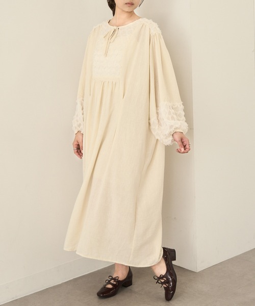 MAGASIN DE MODE Chou Chou(マガジンデモードシュシュ)の「【MAGASIN DE MODE Chou Chou】リネンライクデコルテワンピース trc※(ワンピース・レディース・ブラック/ホワイト/ブルー・FREE)」の8枚目の写真
