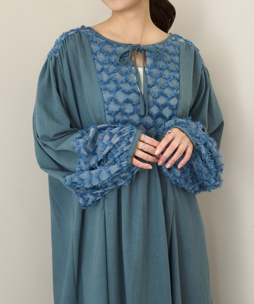 MAGASIN DE MODE Chou Chou(マガジンデモードシュシュ)の「【MAGASIN DE MODE Chou Chou】リネンライクデコルテワンピース trc※(ワンピース・レディース・ブラック/ホワイト/ブルー・FREE)」の12枚目の写真
