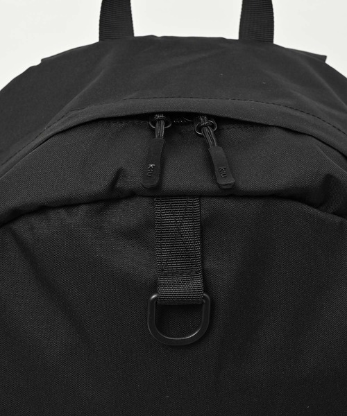 KiU(キウ)の「キウ 大容量ウォータープルーフ デイバックパック 2ND(25L)(バックパック/リュック・メンズ・アニマル/タイガーカモ/レオパード/ベージュ系その他/ブラック・FREE)」の19枚目の写真