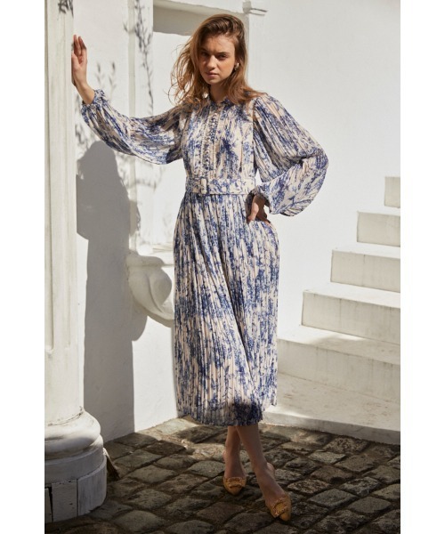 Estella.K（エステラケー）の「Jane Belted Dress プリーツプリントドレス（ワンピース・レディース・ネイビー系/レッド系/オレンジ系/グリーン系/ピンク系・FREE）」の21枚目の写真