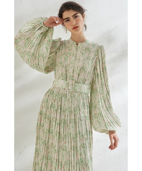 Estella.K（エステラケー）の「Jane Belted Dress プリーツプリントドレス（ワンピース・レディース・ネイビー系/レッド系/オレンジ系/グリーン系/ピンク系・FREE）」の17枚目の写真