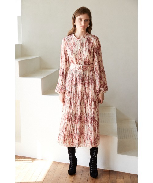 Jane Belted Dress プリーツプリントドレス（ワンピース