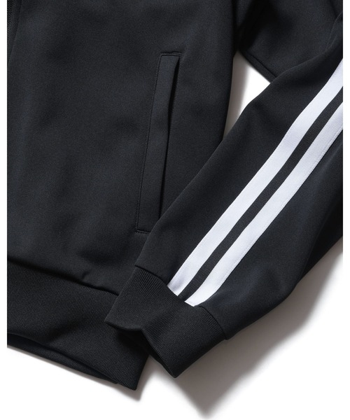 F.C.Real Bristol(エフシーレアルブリストル)の「TRAINING TRACK JACKET(ブルゾン・メンズ・ブラック/ネイビー/オフホワイト・SMALL/MEDIUM/LARGE/X-LARGE)」の16枚目の写真