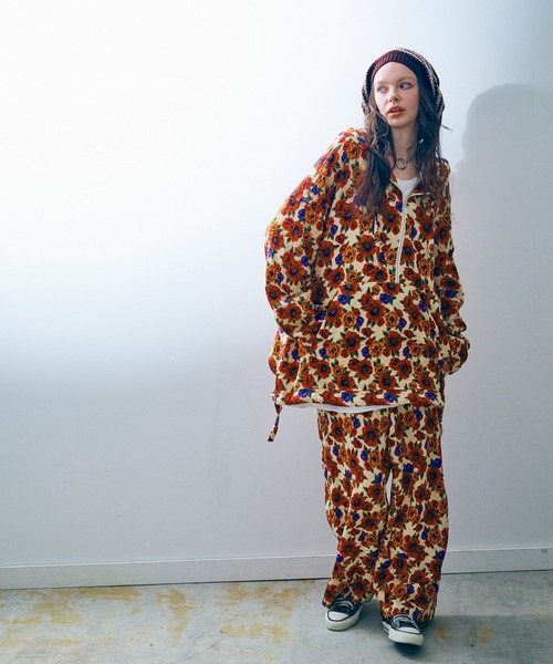 R4305 フラワー総柄サイドZIPパンツ