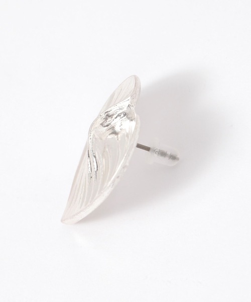 tiny tiny（ティニーティニー）の「マーブルウネハートピアス[tiny tiny(ティニーティニー)]（ピアス（両耳用）・レディース・グレー/イエロー・0）」の4枚目の写真