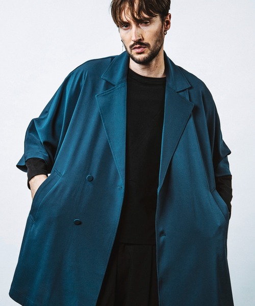 NO ID.（ノーアイディ）の「【NO ID.】Back Tuck Double Breasted Poncho / バック タック ダブル ブレスト ポンチョ（ポンチョ・メンズ・グレー/ブラック/ブルーグリーン・ONE SIZE）」の3枚目の写真