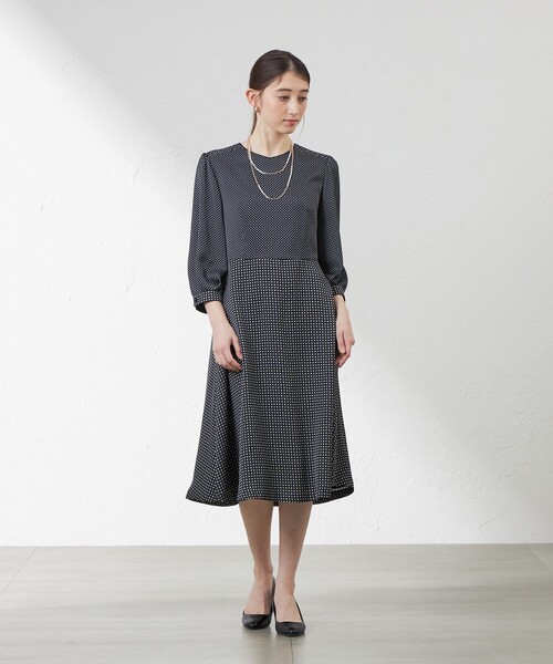 新品　 AMACA　アマカ　ダイヤドットプリントワンピース　38濃紺49500円 セール】ダイヤドットプリントワンピース（ワンピース）｜AMACA