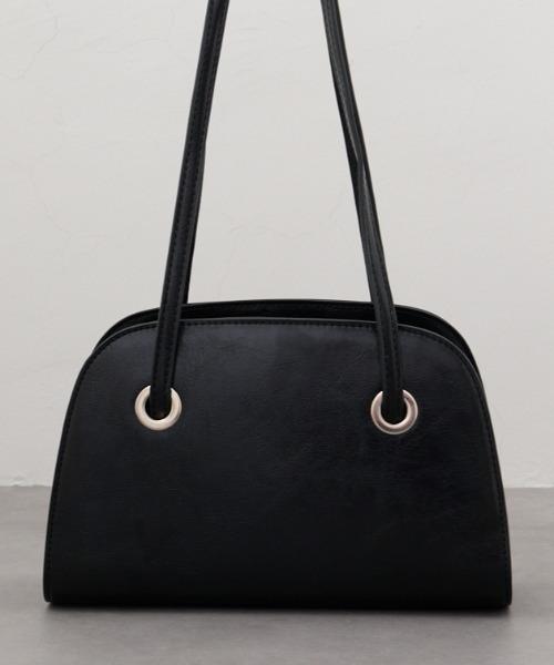 AZUL by moussy(アズールバイマウジー)の「ハーフムーンミニトートバッグ(ハンドバッグ・レディース・アイボリー/ブラック・FREE)」の2枚目の写真