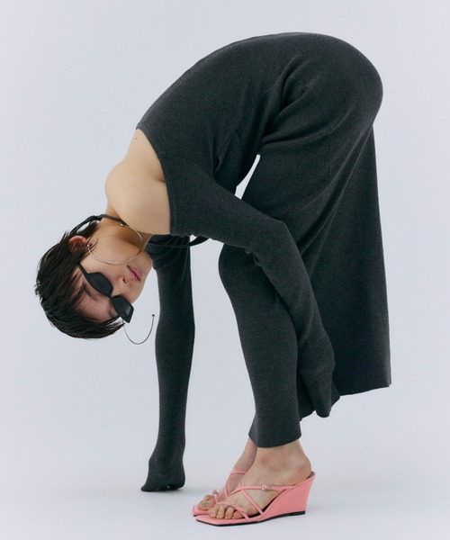 JOSE MOON(ジョゼムーン)の「OFF SHOULDER KNITDRESS/オフショルダーニットドレス(ワンピース・レディース・グレー/ブラック/レッド・FREE)」の8枚目の写真