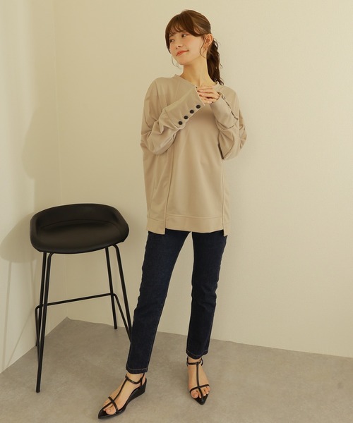 LAULEN(ローレン)の「button oversize long pullover /袖ボタン オーバーサイズ ロング プルオーバー(Tシャツ/カットソー・レディース・ベージュ/ホワイト/ブラック・FREE)」の10枚目の写真