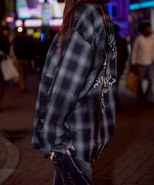 REFLEM(レフレム)の「『REFLEM/レフレム』バックプリント加工チェックシャツ(シャツ/ブラウス・レディース・ブルー/ブラック/レッド・FREE)」の5枚目の写真