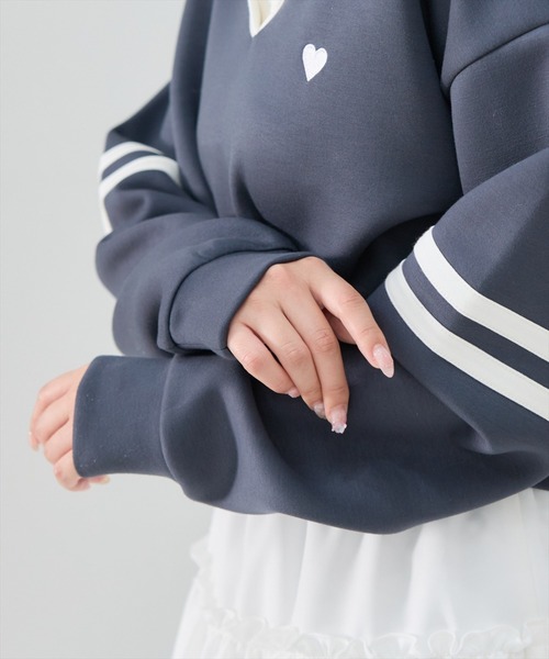 REDYAZEL(レディアゼル)の「ハート刺繍ラガートップス(Tシャツ/カットソー・レディース・ライトグレー/グレー/ブルー・FREE)」の19枚目の写真