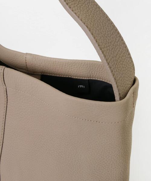 ITTI(イッチ)の「ITTI MARY BUCKET SHOULDER(トートバッグ・メンズ・ブラック/ベージュ系その他・FREE)」の4枚目の写真