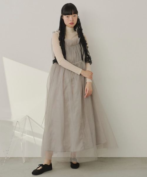 PERNA(ペルナ)の「チュールストラップキャミワンピース(ワンピース・レディース・グレー/ブラック・FREE)」の21枚目の写真