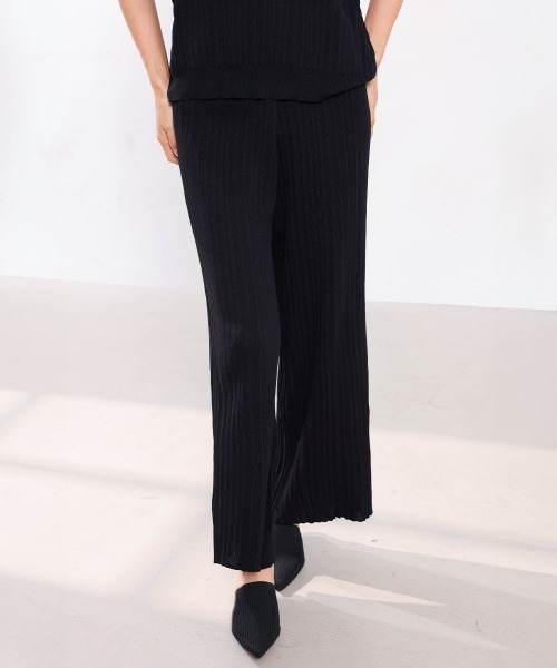 Forcement(フォースメント)の「半袖リブニットセットアップ(セットアップ・レディース・ベージュ/ブラック・ONESIZE)」の13枚目の写真