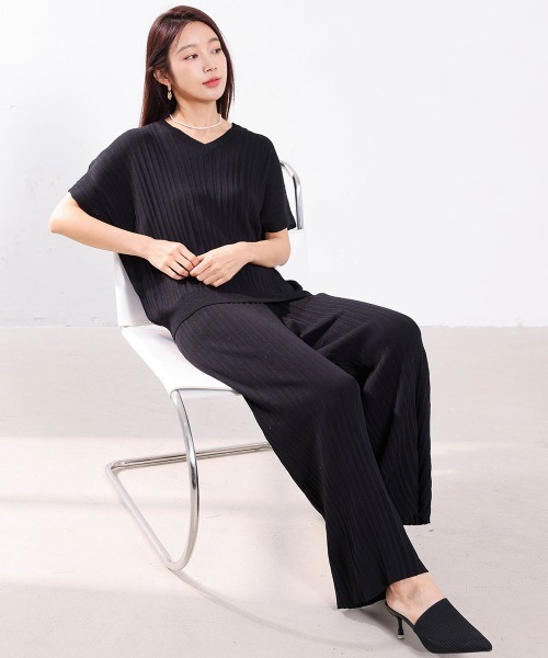 Forcement(フォースメント)の「半袖リブニットセットアップ(セットアップ・レディース・ベージュ/ブラック・ONESIZE)」の14枚目の写真