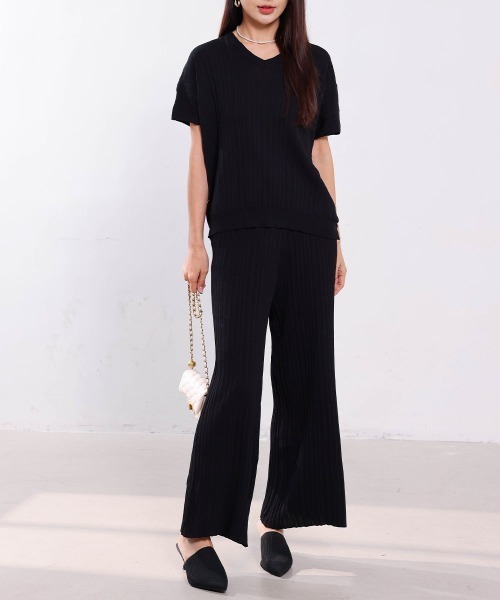 Forcement(フォースメント)の「半袖リブニットセットアップ(セットアップ・レディース・ベージュ/ブラック・ONESIZE)」の19枚目の写真