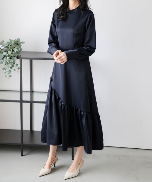 AMELY（エミリー）の「ギャザーフレアワンピース（ワンピース・レディース・オフホワイト/ネイビー/ベージュ・M/L）」の5枚目の写真