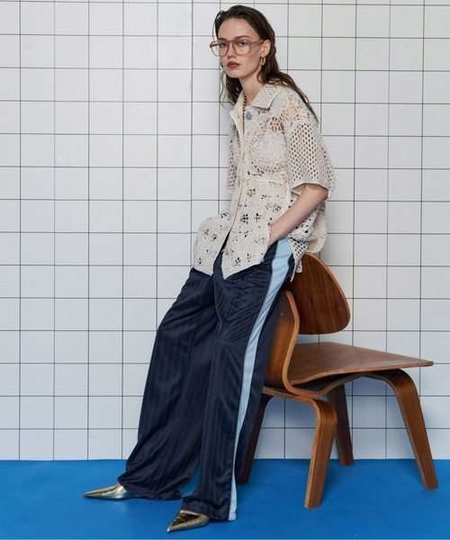 MAISON SPECIAL(メゾンスペシャル)の「Sideline Shadow Stripe Pants/サイドラインシャドーストライプパンツ(その他パンツ・レディース・アイボリー/ネイビー/ピンク・38/36)」の10枚目の写真