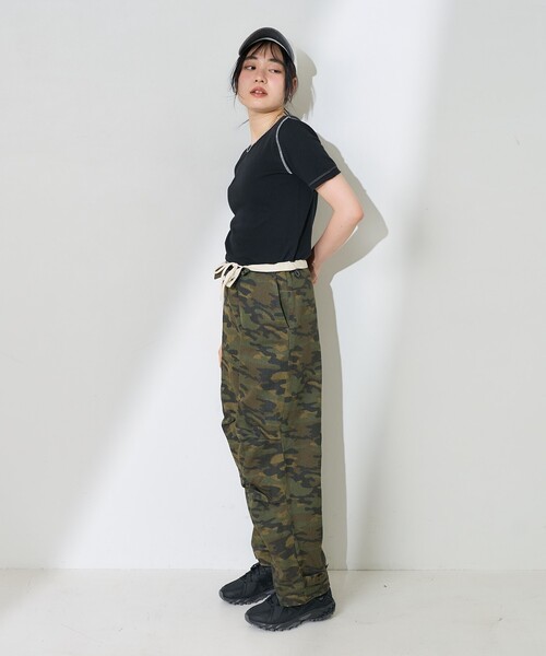 FREAK'S STORE(フリークスストア)の「ワンウォッシュ カモ柄パンツ/迷彩ワイドパンツ/カモ柄ダーツ入りパンツ(その他パンツ・レディース・オリーブ/ベージュ・フリ-)」の13枚目の写真