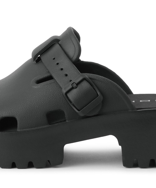 MOHI（モヒ）の「【MOHI(モヒ)】EVAサボシューズ（サンダル・レディース・ブラック/ホワイト・40/38/36）」の7枚目の写真