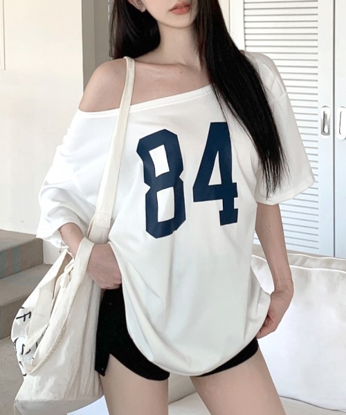 REMUR(レミュール)の「ワンショルダーナンバリングトップス(Tシャツ/カットソー・レディース・ホワイト/ネイビー・FREE)」の22枚目の写真