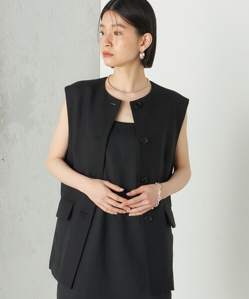 SHIPS(シップス)の「Wai+:〈手洗い可能〉リネン ライク ベスト(ベスト・レディース・ベージュ/ブラック・ONE SIZE)」の13枚目の写真