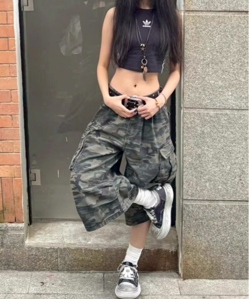 almo(アルモ)の「【LAMPOON】迷彩カーゴハーフパンツ(カーゴパンツ・レディース・グリーン・SMALL/MEDIUM/LARGE)」の4枚目の写真