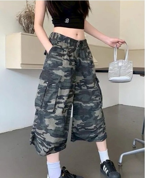 almo(アルモ)の「【LAMPOON】迷彩カーゴハーフパンツ(カーゴパンツ・レディース・グリーン・SMALL/MEDIUM/LARGE)」の8枚目の写真