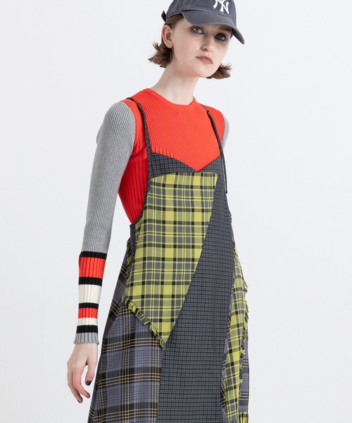 AULA AILA（アウラアイラ）の「チェッカードジャンパースカート（ワンピース・レディース・イエロー×グリーン/ブラック/グリーン・0）」の19枚目の写真