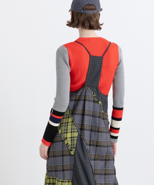 AULA AILA（アウラアイラ）の「チェッカードジャンパースカート（ワンピース・レディース・イエロー×グリーン/ブラック/グリーン・0）」の18枚目の写真