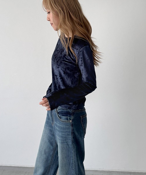 CANAL JEAN(キャナルジーン)の「Miller ベロアパネルリブロングスリーブTee(Tシャツ/カットソー・レディース・ネイビー/アイボリー・ONE SIZE)」の4枚目の写真