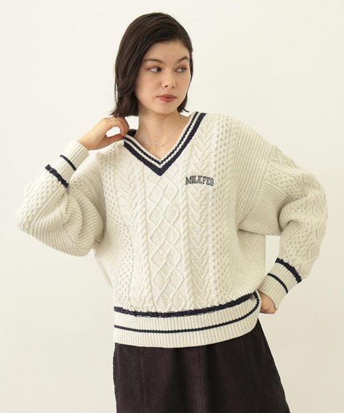 MILKFED.（ミルクフェド）の「MILKFED. PATCH V-NECK KNIT（ニット/セーター・レディース・オフホワイト/グリーン/ネイビー・ONE SIZE）」の10枚目の写真
