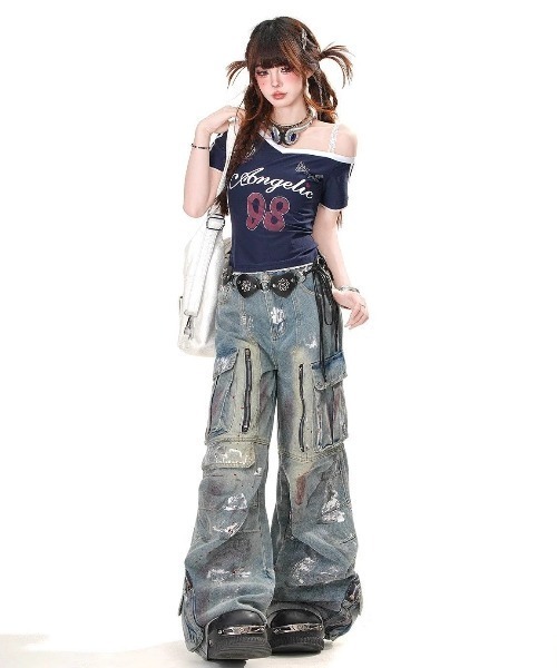 lilful(リルフル)の「ラインストーンデザイン ワンショルダーレース クロップドナンバリングトップス(Tシャツ/カットソー・レディース・ホワイト/ネイビー・M/L)」の17枚目の写真