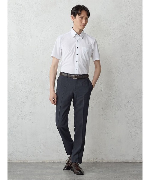 Perfect Suit FActory（パーフェクトスーツファクトリー）の「【完全 ノーアイロン/防汚抗菌/吸汗速乾/冷却素材】WEB限定　半袖アイシャツ　別布　ストライプ織　ホワイト/サックス（ビジネスシャツ・メンズ・ホワイト/サックスブルー・M/L/LL/3L/S）」の6枚目の写真