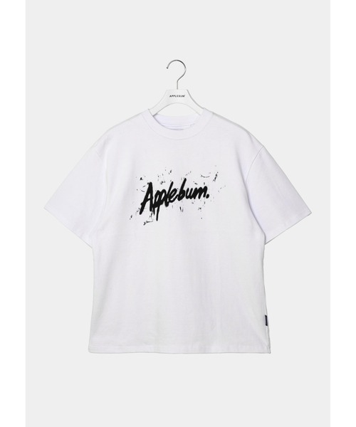 APPLEBUM(アップルバム)の「“Spray Tag” T-shirt(Tシャツ/カットソー・メンズ・ブラック/ホワイト・XX-LARGE/X-LARGE/LARGE/MEDIUM)」の2枚目の写真