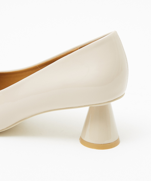 Au BANNISTER（オゥバニスター）の「ポインテッドトゥパンプス（パンプス・レディース・ブラック/ピンクベージュ/ブラウン・36/37/38/39/35）」の11枚目の写真