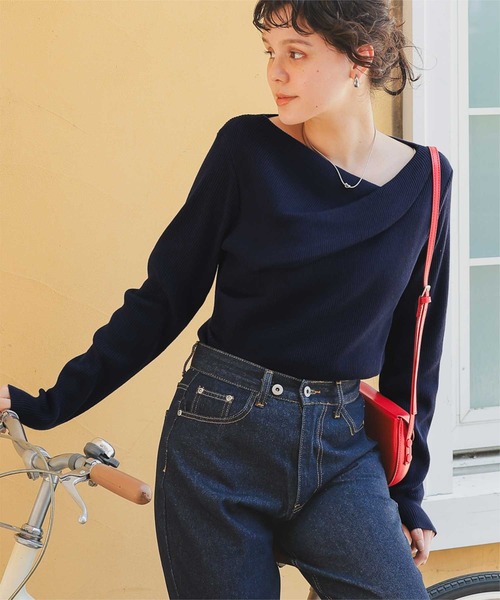 titivate(ティティベイト)の「オフショルダーリブニットトップス(ニット/セーター・レディース・ライトベージュ/ブラック/ライトグレー/レッド/ネイビー/ラベンダー/アイボリー・L/M/S)」の1枚目の写真