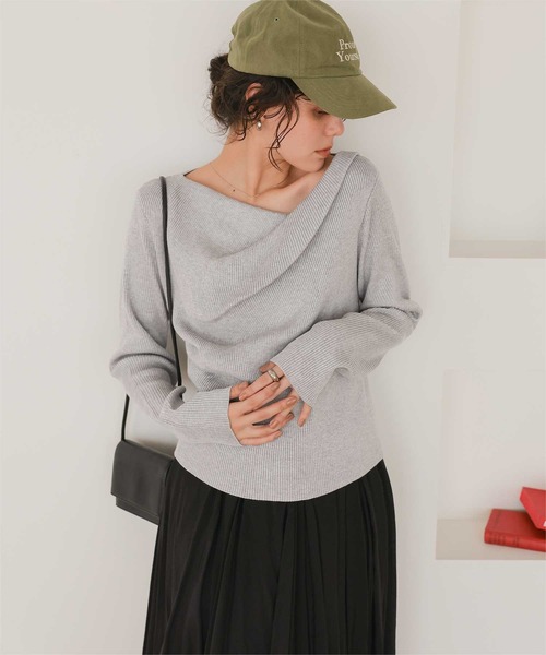 titivate(ティティベイト)の「オフショルダーリブニットトップス(ニット/セーター・レディース・ライトベージュ/ブラック/ライトグレー/レッド/ネイビー/ラベンダー/アイボリー・L/M/S)」の13枚目の写真