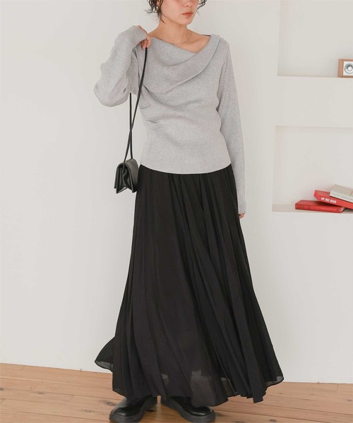 titivate(ティティベイト)の「オフショルダーリブニットトップス(ニット/セーター・レディース・ライトベージュ/ブラック/ライトグレー/レッド/ネイビー/ラベンダー/アイボリー・L/M/S)」の15枚目の写真