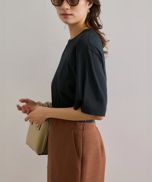 ROPE'（ロペ）の「【洗える】グレイス天竺 5分袖Tシャツ（Tシャツ/カットソー・レディース・ホワイト/ブルー/ブラック・FREE）」の2枚目の写真