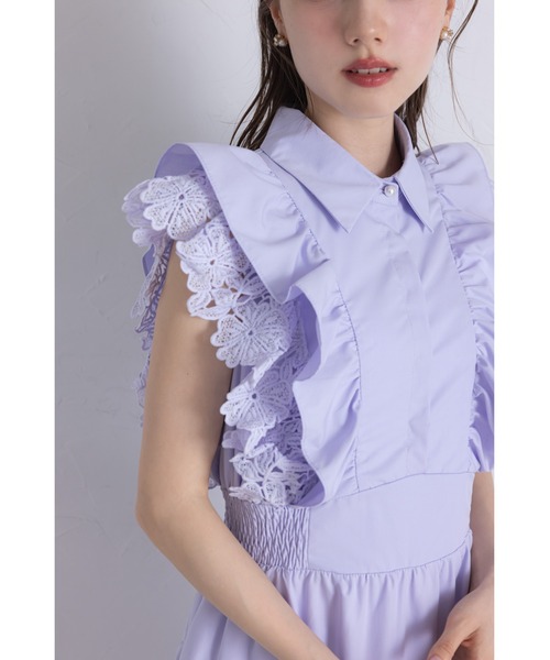 tocco closet(トッコ クローゼット)の「フラワーレース×フリル付きティアードシャツワンピース(ワンピース・レディース・オフホワイト/ラベンダー/ボルドー・M)」の20枚目の写真