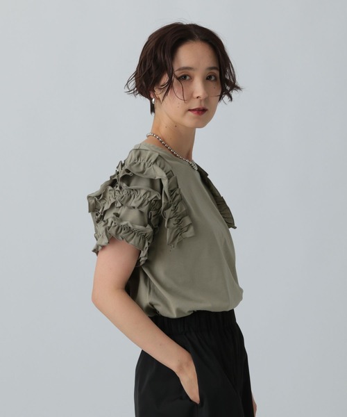 LEPSIM（レプシィム）の「袖フリルデザインプルオーバーSS　574394（Tシャツ/カットソー・レディース・チャコールグレー/オフホワイト/ブルー/カーキ・FREE）」の6枚目の写真