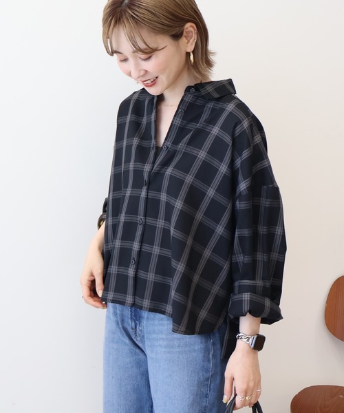 AMERICAN HOLIC（アメリカンホリック）の「イージーケアチェックショート丈シャツ（シャツ/ブラウス・レディース・ブラック/グレー/ベージュ・M/L）」の2枚目の写真