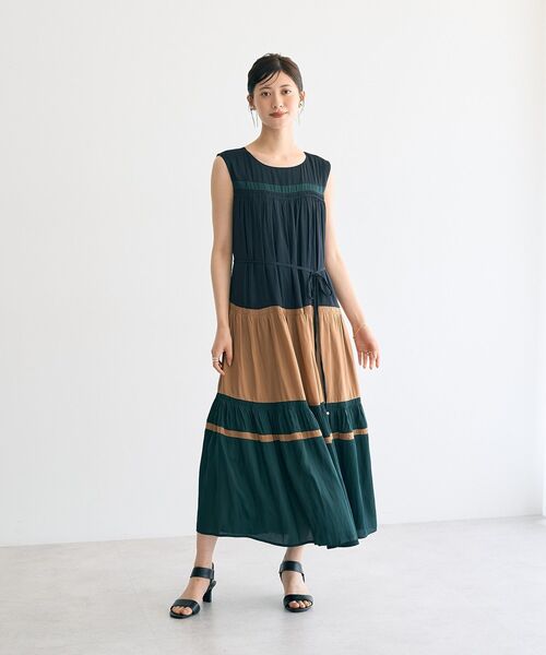 YECCA VECCA（イェッカヴェッカ）の「マルチカラーギャザーワンピース