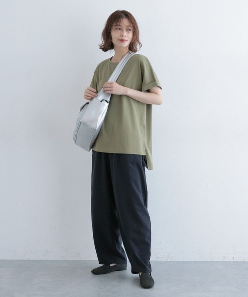 studio CLIP(スタディオクリップ)の「【汗染み防止】ロールアップサイドスリットプルオーバー(Tシャツ/カットソー・レディース・ブラック/カーキ/グレー/オフホワイト・FREE)」の18枚目の写真