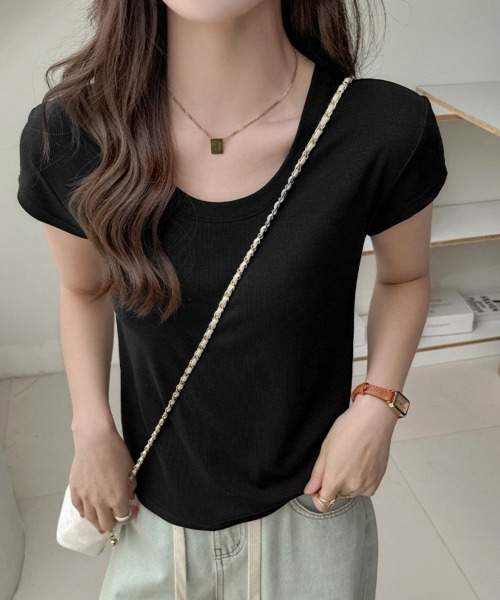 Miniministore(ミニミニストア)の「UネックTシャツ レディース 半袖 夏服(Tシャツ/カットソー・レディース・ワインレッド/モカ/ブラック/オフホワイト・FREE)」の3枚目の写真